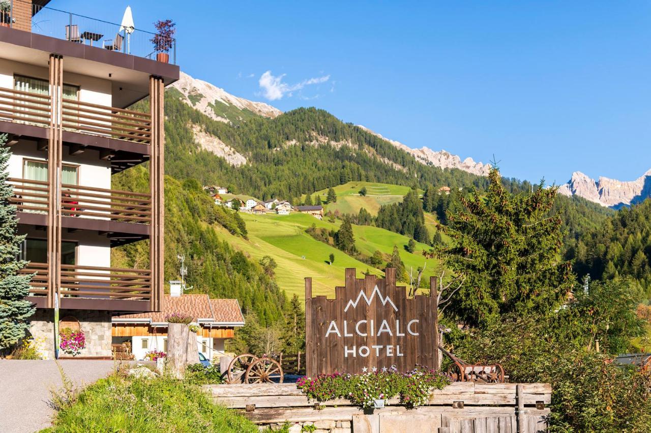 Hotel Alcialc Ла-Валле Екстер'єр фото