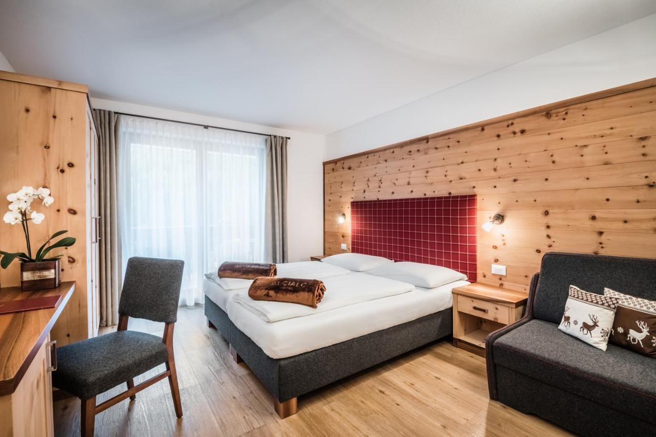 Hotel Alcialc Ла-Валле Екстер'єр фото